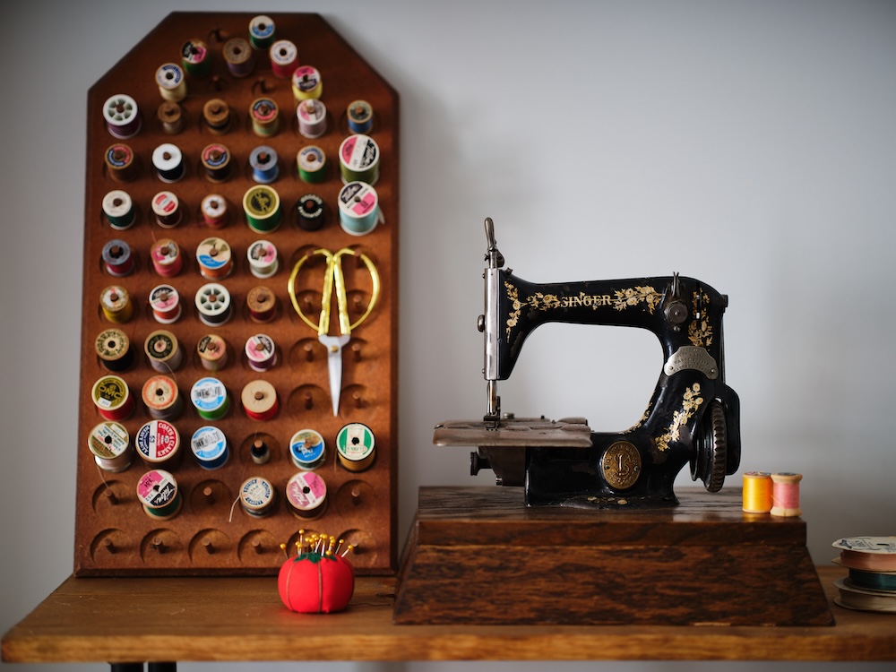 Singer at home worldwide sewing popular machine